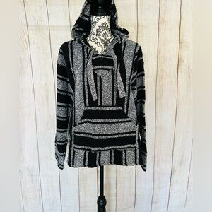 Earthbound Women’s Multicolor Molina Baja Hippie Hooded Pullover Sweatshirt M